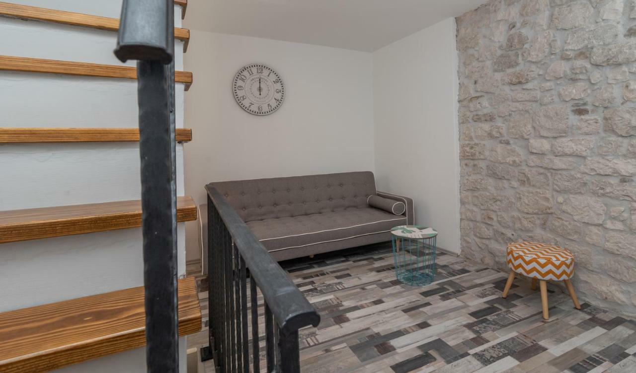 Apartman Skuribanda Трогир Екстериор снимка